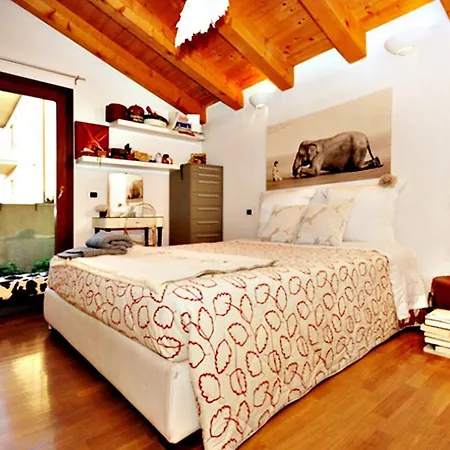 Apartment Chic & Joy Treviso
